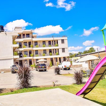 Walabi Mara Hotel Narok Экстерьер фото