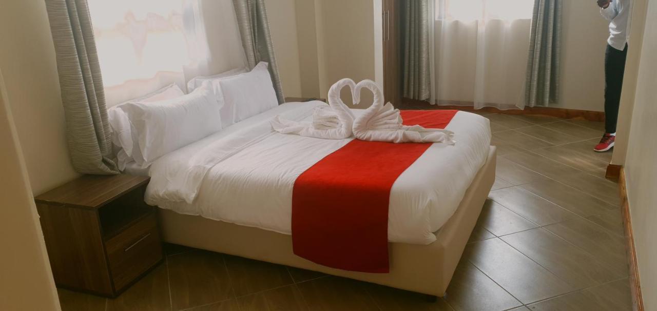 Walabi Mara Hotel Narok Экстерьер фото