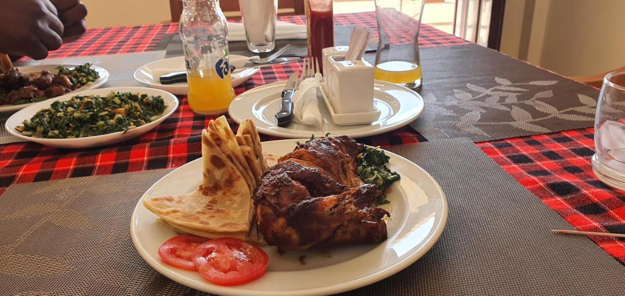 Walabi Mara Hotel Narok Экстерьер фото